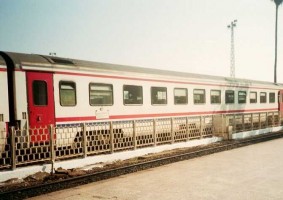 TVS2000 pullman cars attached to Cukurova Mavi Treni at Adana station. 2001. Photo Gökçe Aydin.