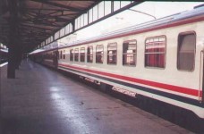 The non-TVS2000 white dining car at the platform of Haydarpasa station. 2001. Photo Gökçe Aydin.