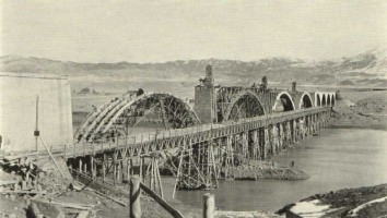Construction of the bridge across the Firat river (Euphrate)