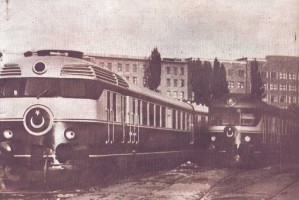 An interesting picture taken in the old Ankara depot showing a MT5200 on the left and a MT5300 on the right