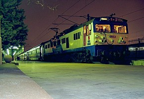 E43036 on Istanbul Express, 2-12-04, Ankara Station. Photo & copyright Graham Williams