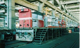 DE22086 stripped out during overhaul at Ankara. 4 November 2003. Photo JP Charrey