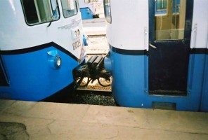 Automatic Sharfenberg coupling between units 8025 and 8024. July 2001, photo Gökçe Aydin